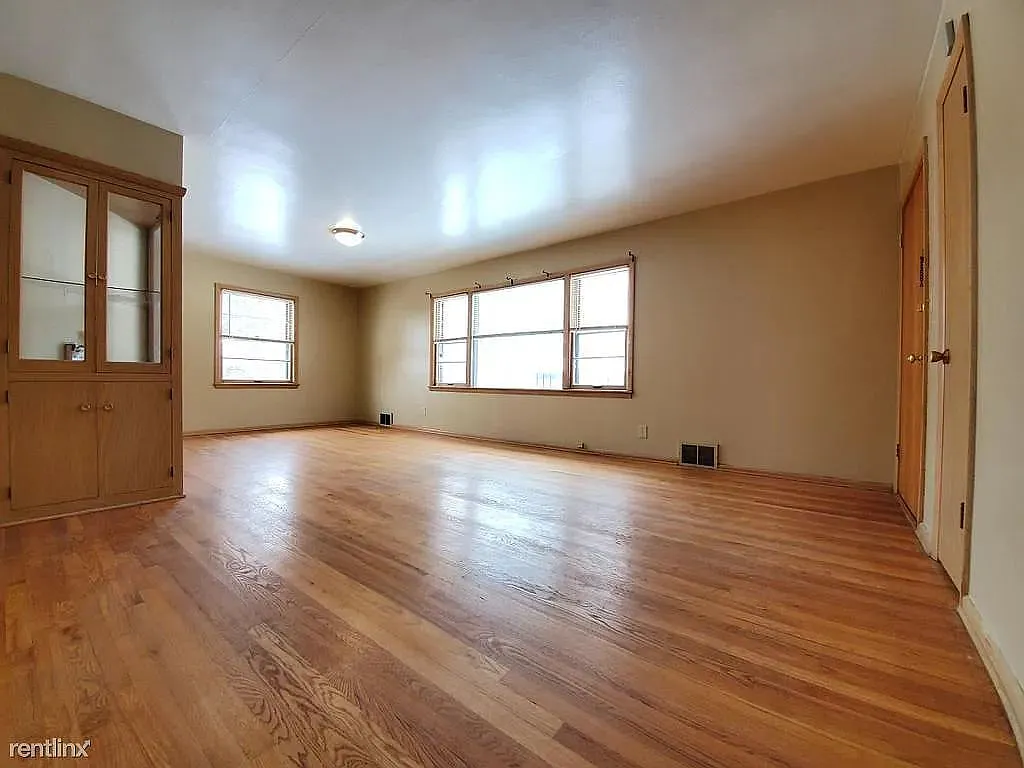 2 bed, 1.0 bath, 1000 sqft, $1,199 — Photo 4