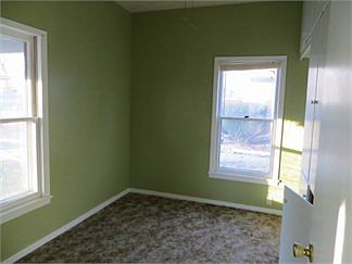 3rd image of 400 N 9th St