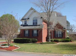 103 Saint Andrews St, Rainbow City, AL 35906