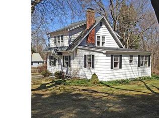 15 Main St, Woodbridge, CT 06525