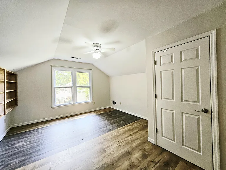 565 Clearwater Pl — Photo 14