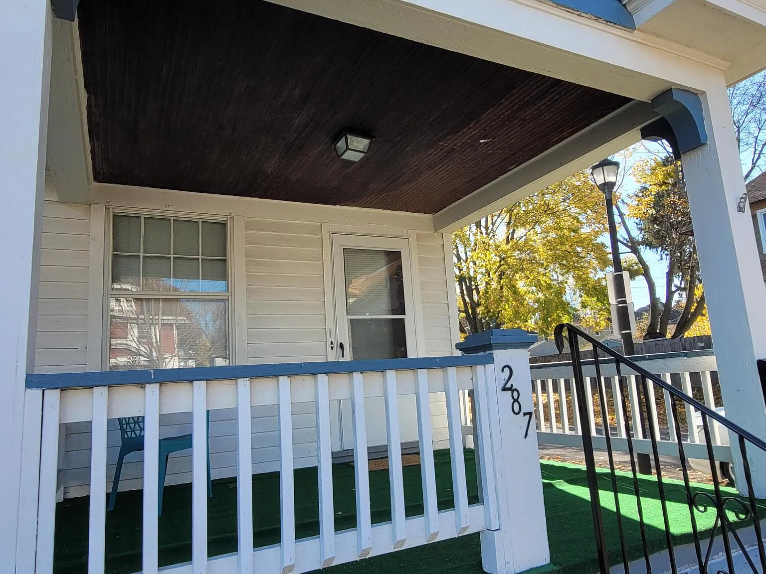 3 bed, 1.5 bath, 1297 sqft, $1,500 — Photo 3