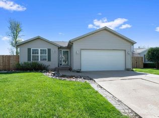 309 8th Ave, Hampton, IL 61256