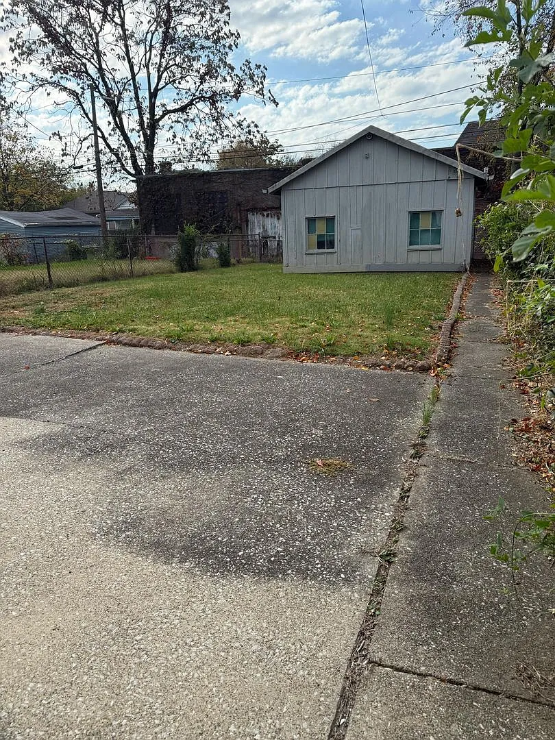 Spacious 2 Bedroom home! — Photo 3