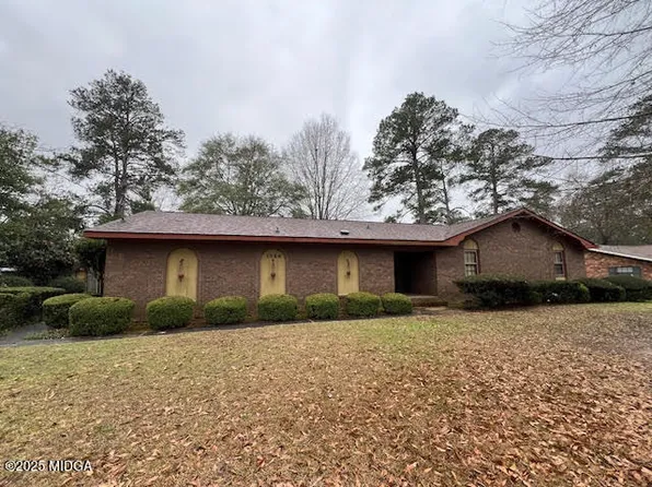 1726 Greenwood Cir, Perry, GA 31069
