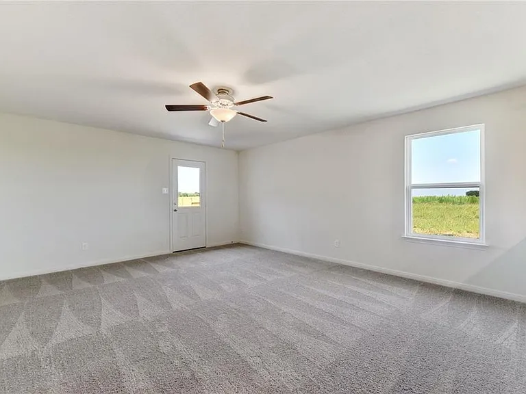 133 Dupont Pass — Photo 10