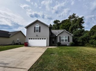 1294 Keech Dr, Clarksville, TN 37042