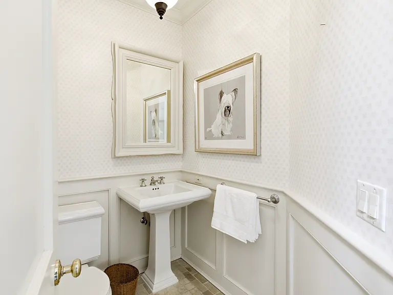143 Northside Dr — Photo 17