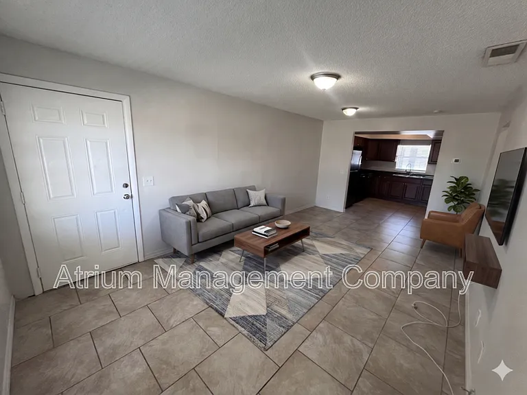7106 S Kissimmee St #D — Photo 4