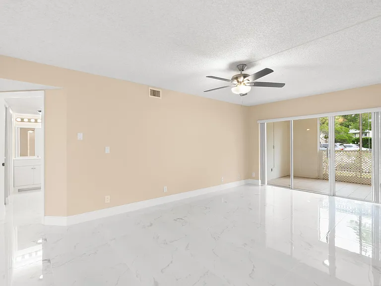 9855 Westview Dr #714 — Photo 16