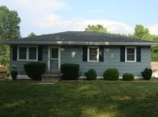 2209 S 28th St, Saint Joseph, MO 64503