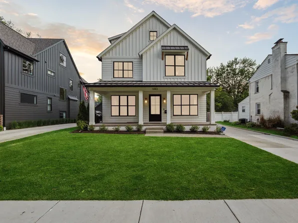 1053 Canterbury St, Birmingham, MI 48009