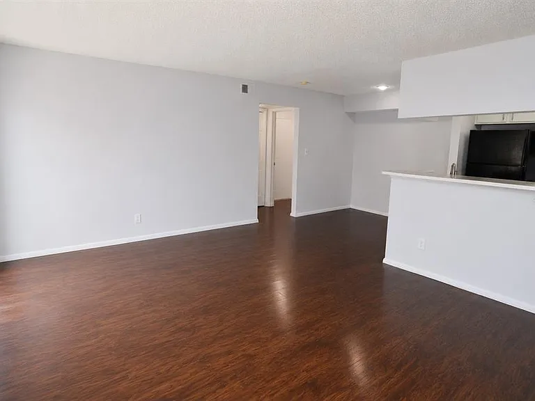 8718 Mallard Reserve Dr #104 — Photo 12