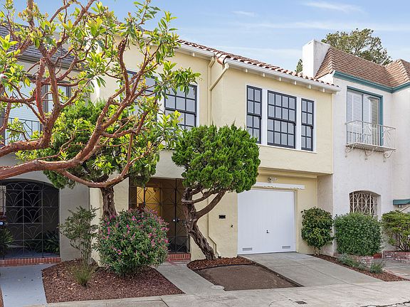 2nd image of 32 Gaviota Way