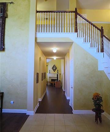 5th image of 8804 Bluffcreek Ln