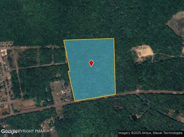 940 Rr, Lake Harmony, PA 18624