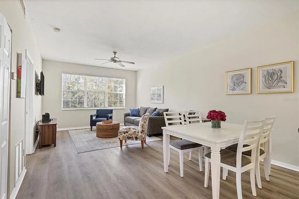 2 bed, 2.0 bath, 1097 sqft, $2,500 — Photo 3