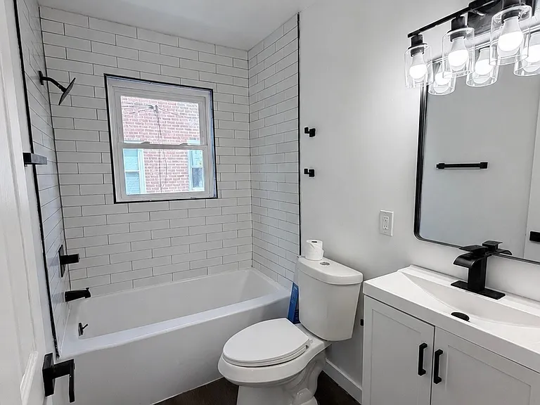 10945 Peerless St — Photo 11