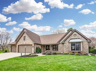 1863 McHenry Ct, Bellbrook, OH 45305