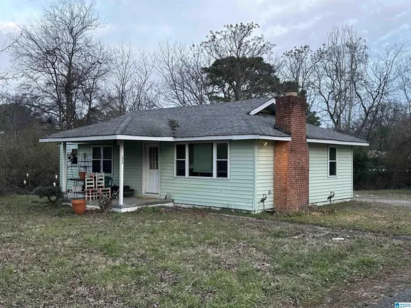 724 Robin Dr, Gardendale, AL 35071