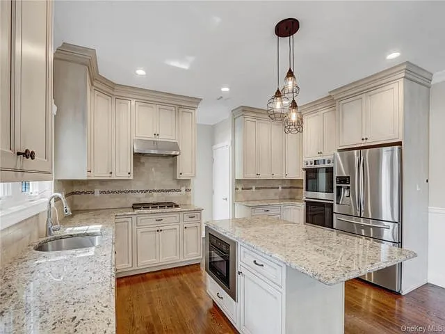 11 Lillian Ln — Photo 7