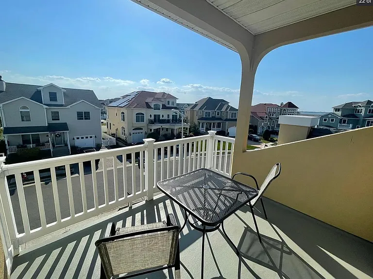 909 N Burghley Ave — Photo 12