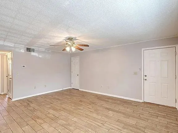 109 Elmwood Ave #A — Photo 12