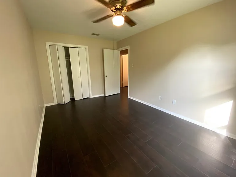 3417 Glenmont Dr — Photo 15