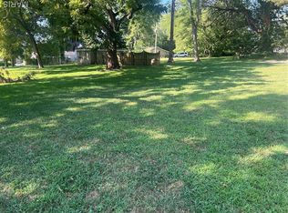 216 E Main St, Lebanon, IL 62254