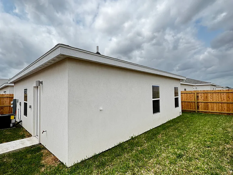 4209 Walnut Ave #4 — Photo 9