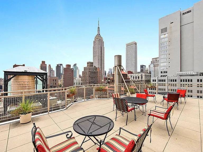 80 Park Ave #8L — Photo 11