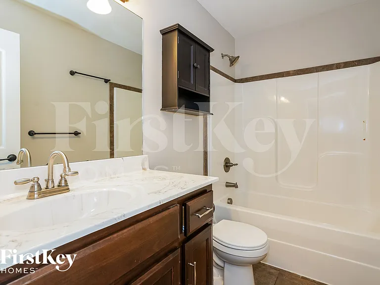 2060 Jackie Lorraine Dr — Photo 10