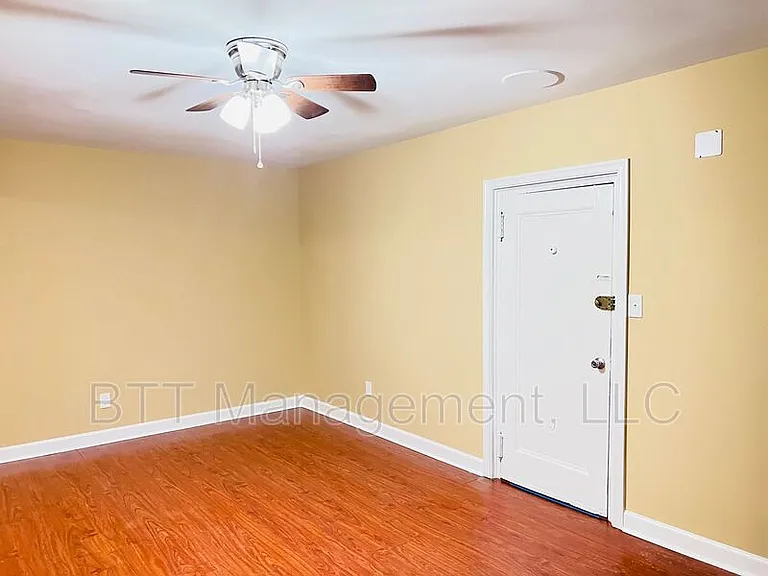 8717 Plymouth St #4 — Photo 14