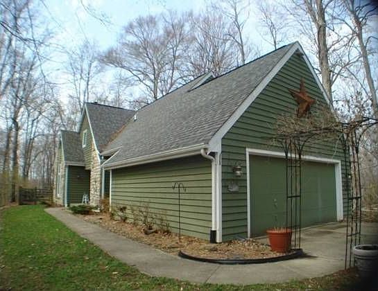 1st image of 27 Laurelwood Dr