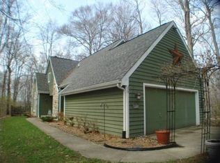 27 Laurelwood Dr, Milford, OH 45150