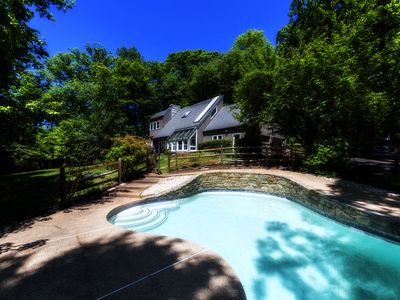 9898 Sunnybrook Dr, Great Falls, VA, 22066