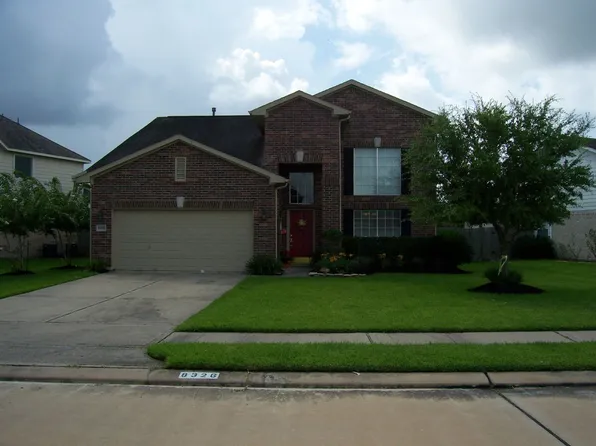 8326 Seagull Ln, Pearland, TX 77584
