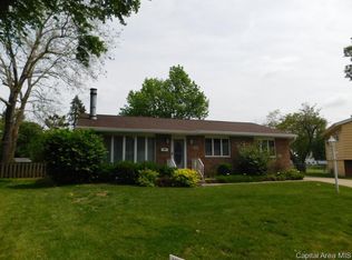 2405 Eastview Dr, Springfield, IL 62702