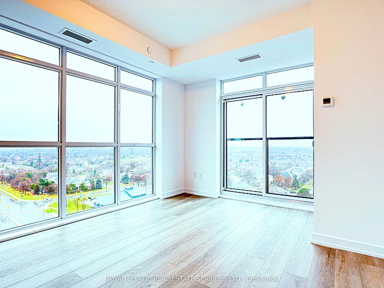 460 Dundas St E #1102 — Photo 8