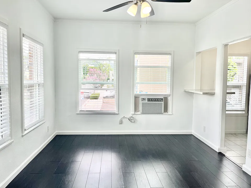 1154 N Formosa Ave