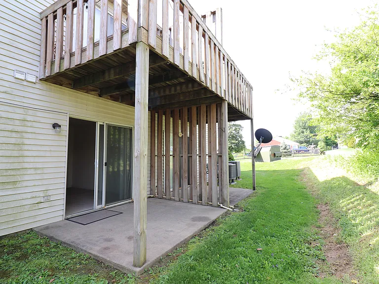 812 W Main St #4 — Photo 17