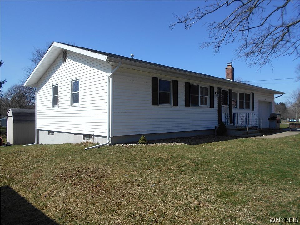 44 Grove St, Delevan, NY 14042 | Zillow