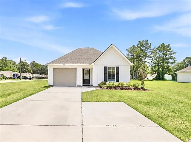 16318 Blossom Ln