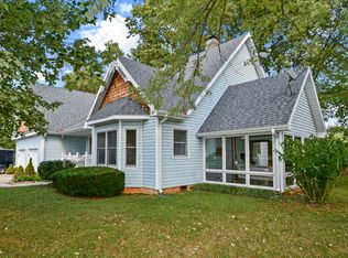 680 E Trakel Place, Springfield, MO 65810