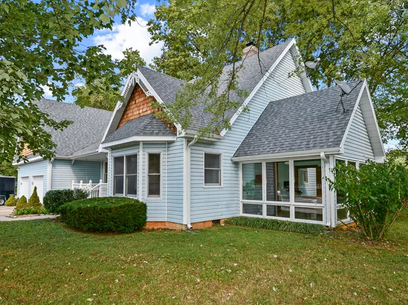 680 E Trakel Place, Springfield, MO 65810