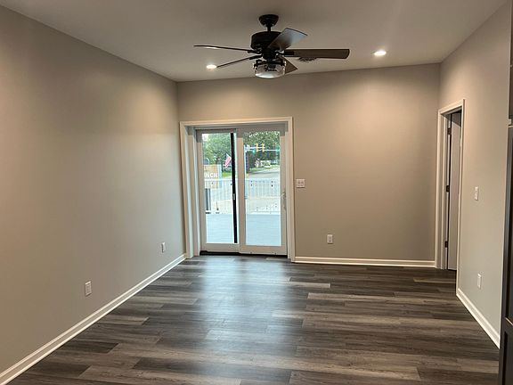 4th image of 328 3rd St Unit 1