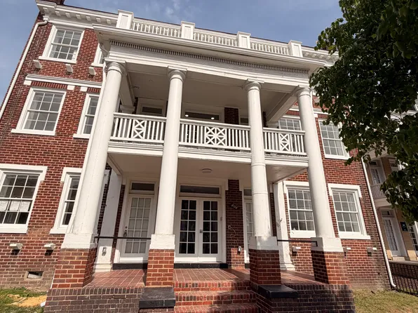 806 N Arthur Ashe Blvd, Richmond, VA