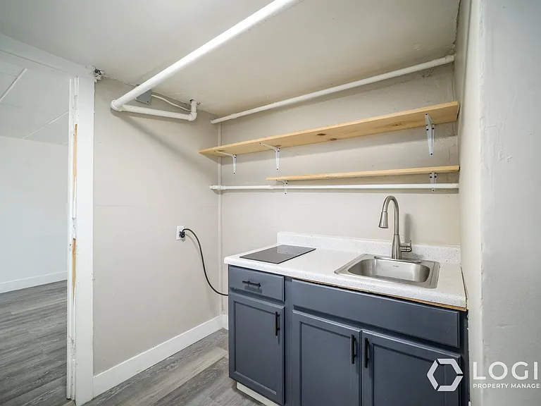 2743 Liberty Ave #B — Photo 6