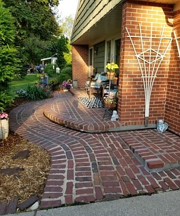 3rd image of 52 Bonnie Ln