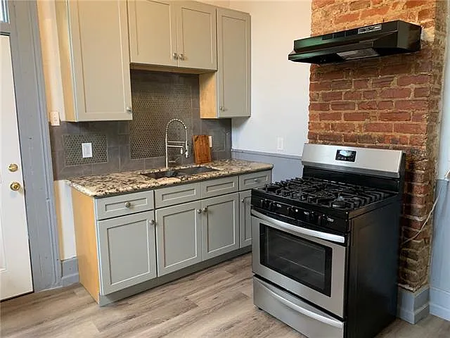 921 N Miro St — Photo 5